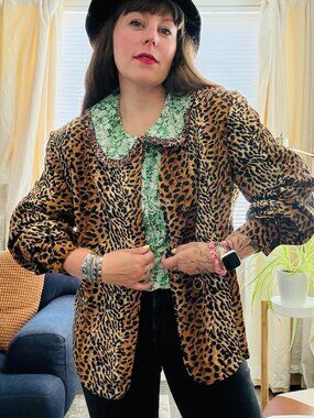 Vintage 80s 90s Bedford Fair Animal Print Button Down Jacket Blouse | Size L/XL